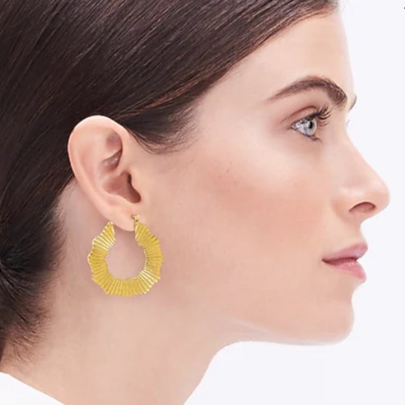 J. Crew Jewelry - J CREW GOLD WAVY HOOP EARRINGS